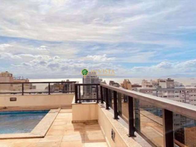 Duplex, terraço com piscina e vista para Av. Beira Mar Norte e 3 vagas  livres à venda no Centro de Florianópolis.