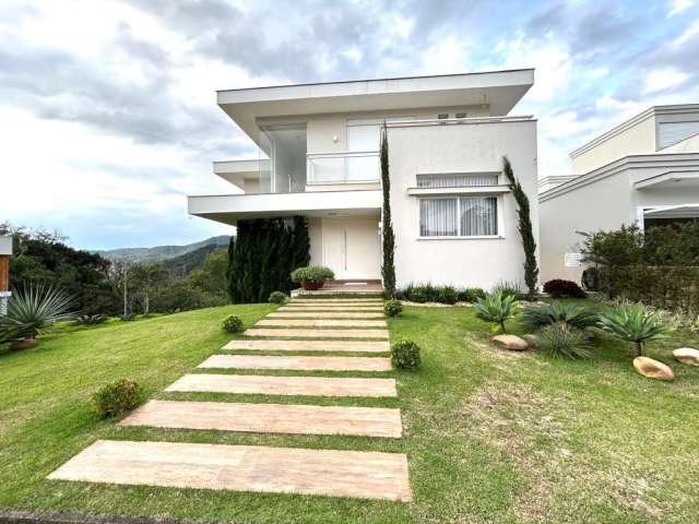 Alto padrão, 4 suítes, terraço com piscina e 4 vagas à venda  no Córrego Grande.