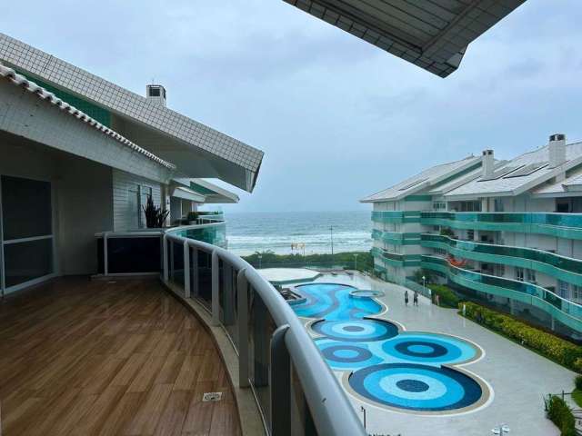 Vista Mar, 4 suítes, sacada com churrasqueira - À venda na Praia Brava