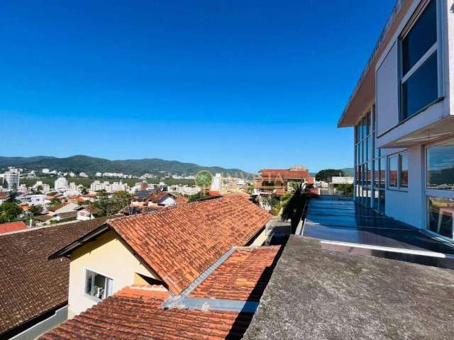 Casa com vista livre próximo a UFSC na Trindade.