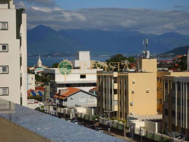 3 Suítes, terraço privativo e vista mar em Capoeiras - Á venda em Florianópolis