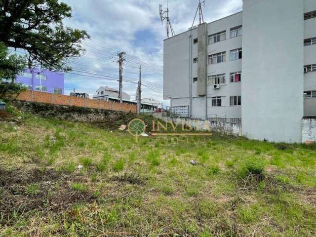 Terreno com viabilidade para construção, de frente para avenida em Capoeiras - Á venda em Florianópolis