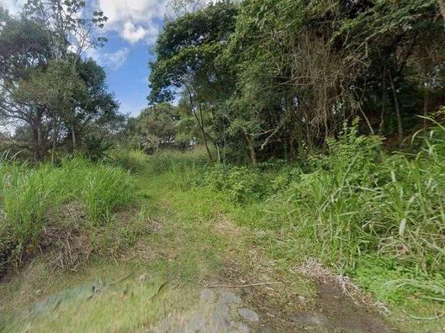 Terreno com 360m² à venda no Pantanal.