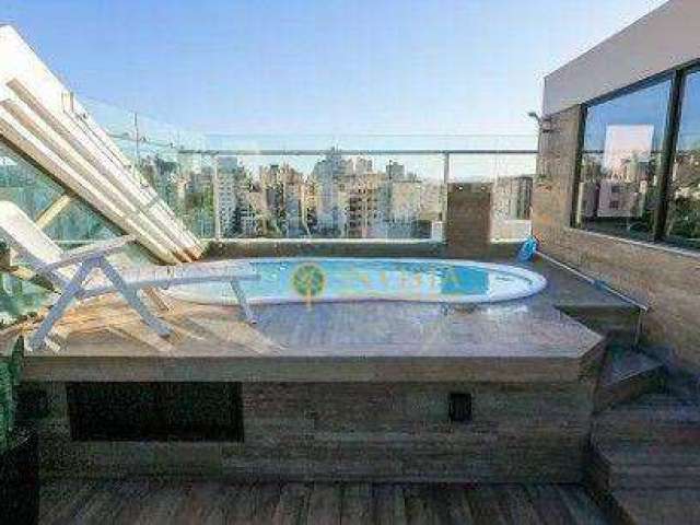 Duplex, terraço com vista mar e piscina, espaço gourmet e 3 suítes à venda próximo ao Colégio Catarinense no Centro.