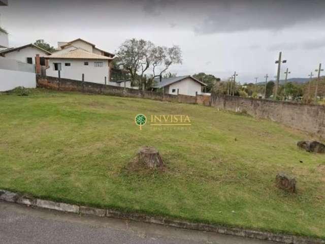 Terreno com 674m² à venda em condomínio fechado na Lagoa da Conceição.