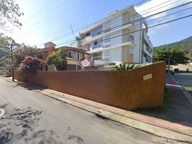 Residencial e comercial para locação no bairro Itacorubi.