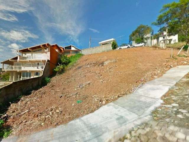 Terreno com 649m² à venda na Trindade.