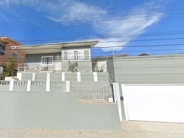 Casa com 4 quartos financiável - À venda no bairro Estreito.