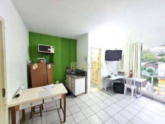 Sala comercial com 1 vaga para locação na Trindade.