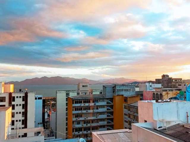 À venda no Centro de Florianópolis! Andar alto, vista Mar e localização privilegiada.