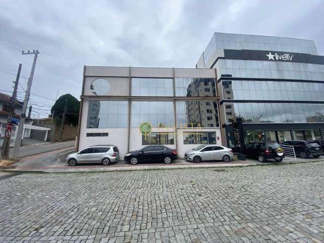 Prédio Comercial, 290 m² de área privativa, a 200 metros da Av. Beira Mar Norte - Para locação no Centro de Florianópolis