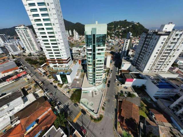 Oportunidade Única em Luxuoso Condomínio Residencial