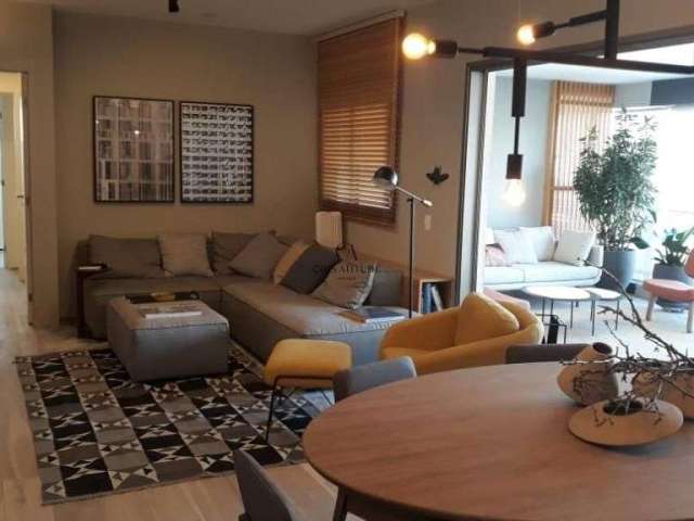 Apartamento à Venda em Vila Madalena, São Paulo - SP