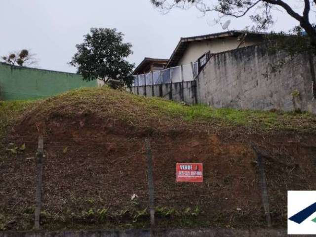 Terreno próximo ao centro comercial do Riacho Grande.