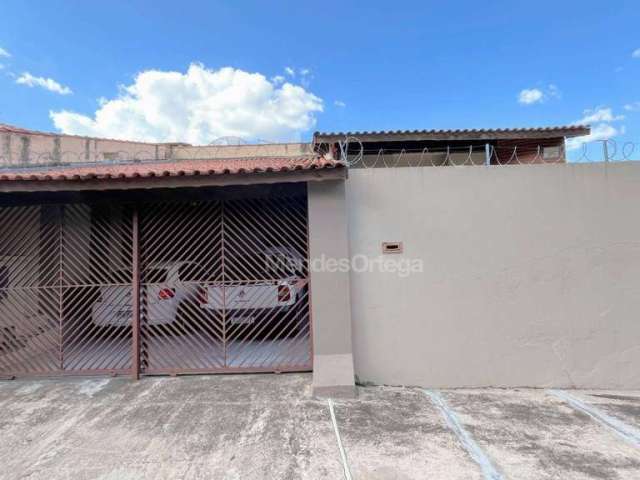 Casa com 3 dormitórios à venda, 170 m² por R$ 390.000,00 - Parque Ouro Fino - Sorocaba/SP