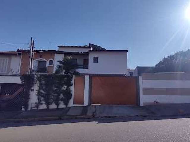 Casa com 3 dormitórios para alugar, 400 m² por R$ 4.630,00/ano - Jardim Saira - Sorocaba/SP