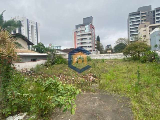 Excelente terreno com 776m² de área a venda no bairro Anita Garibaldi em Joinville/SC