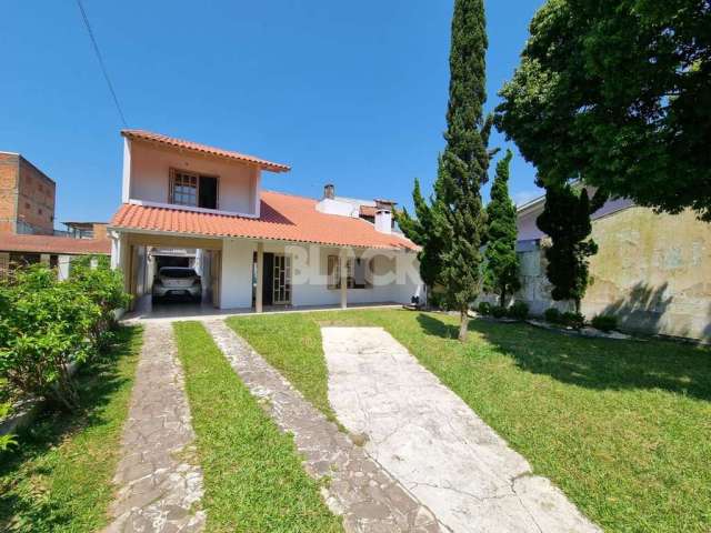 Casa com pátio no Centro de Torres RS