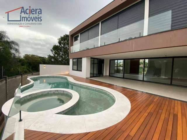 Casa à venda, 530 m²- Granja Viana - Com amplo quintal  e piscina