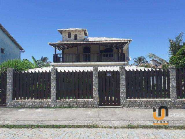 Linda casa à venda - Semi-mobiliada em Unamar - Cabo Frio/RJ