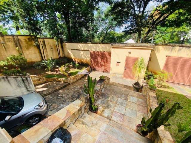 Casa com 4 quartos à venda em São Luiz, Belo Horizonte  por R$ 2.240.000