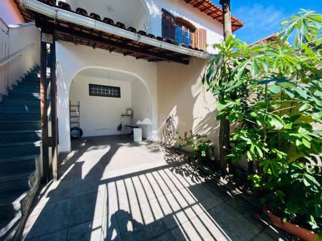 Casa com 4 quartos à venda na Santa Amélia, Belo Horizonte  por R$ 620.000