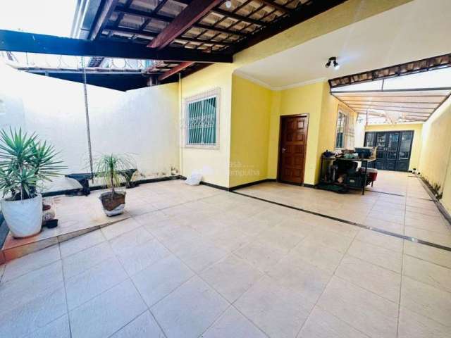 Casa com 3 quartos à venda na Santa Branca, Belo Horizonte  por R$ 750.000