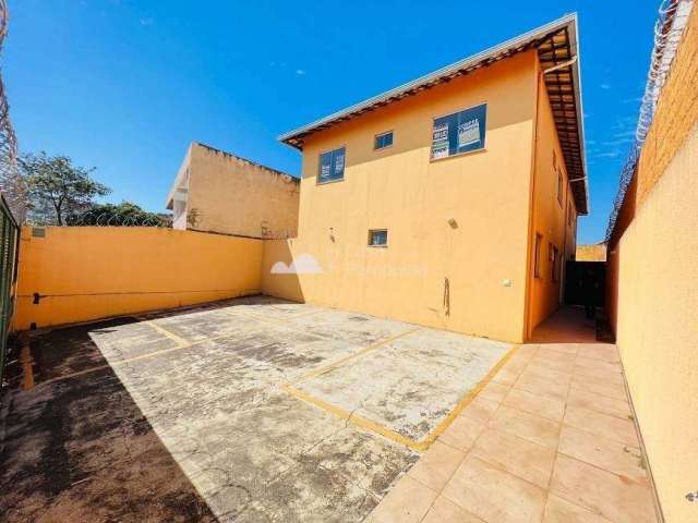 Casa em condomínio fechado com 3 quartos à venda no Jardim dos Comerciários (Venda Nova), Belo Horizonte  por R$ 295.000