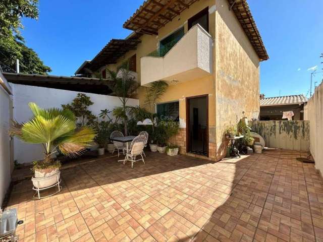 Casa com 2 quartos à venda na Santa Amélia, Belo Horizonte  por R$ 575.000