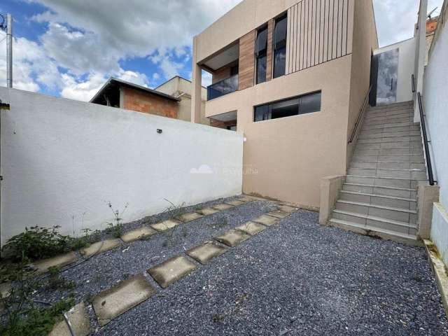 Casa com 3 quartos à venda na Serra Dourada, Vespasiano  por R$ 375.000