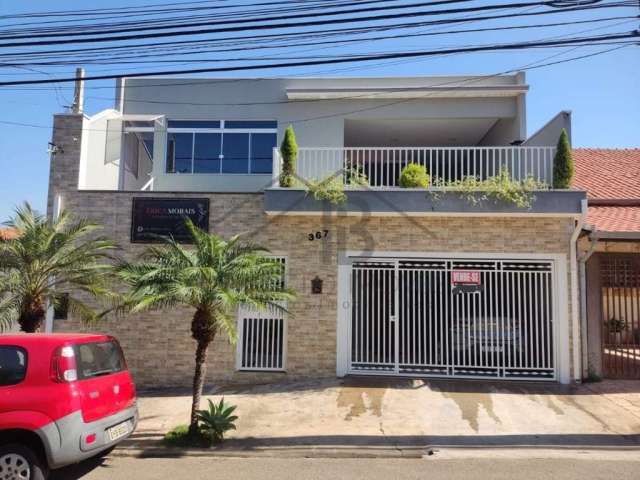 Imperdível Casa à Venda em Indaiatuba-SP, Jardim Adriana  3 Quartos, 1 Suíte, 2 Salas, 3 Banheiros, 2 Vagas, 179m²