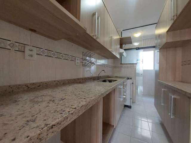 Apartamento - Padrão, para Venda em Ubatuba/SP