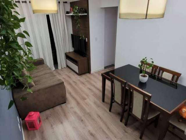 -- Apartamento no Condomínio Residencial Vista Verde