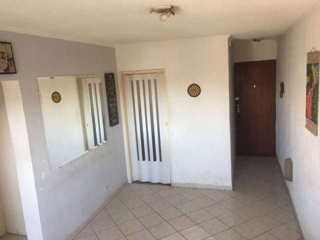 - Apartamento no Condomínio Janete Bitar - Parque Peruche