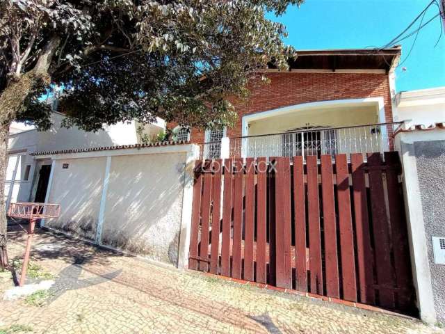 Casa com 3 quartos à venda na Rua Presidente Alves, 786, Jardim Flamboyant, Campinas, 194 m2 por R$ 550.000