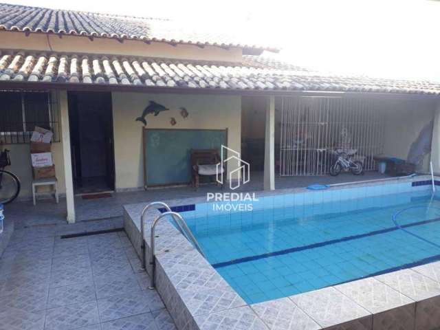 Casa com 3 dormitórios à venda, 270 m² por R$ 780.000,00 - Itaipu - Niterói/RJ