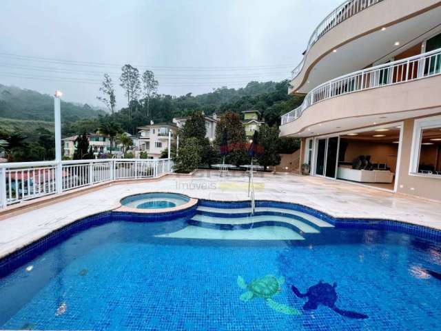 Condominio  alto luxo no horto florestal, 4 suítes, 6 vagas, piscina e churrasqueira.