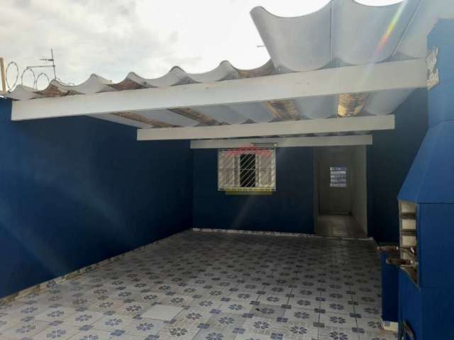 Casa terrea próximo do bergamini, 3 dormitórios, sendo 1 suíte, 4 vagas, churrasqueira