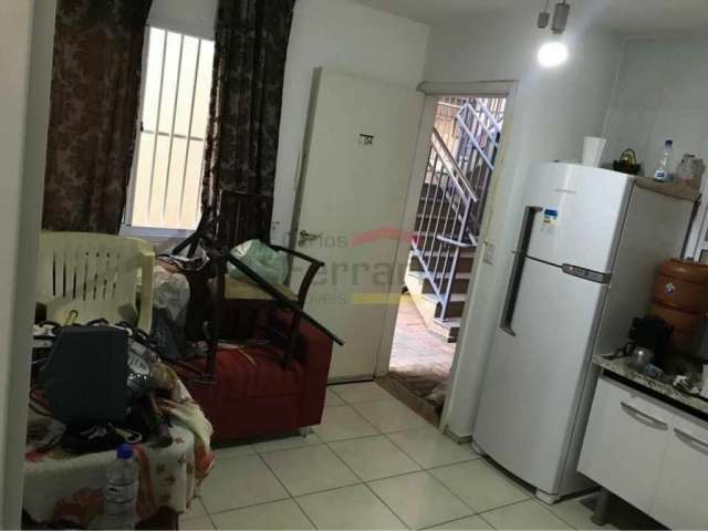 Apartamento  (térreo) 1 Dormitório  - Rua das Noivas - SP ( R São Caetano, )