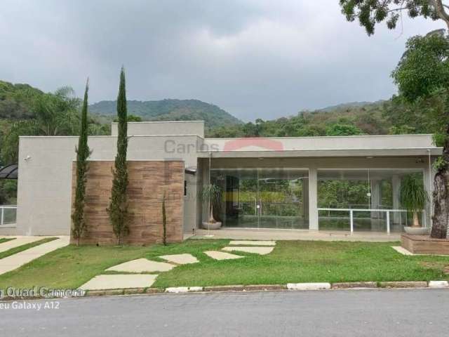 Casa a venda de alto padrão