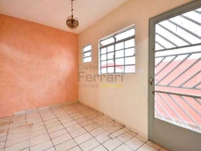 Casa para renda na região da vila ede