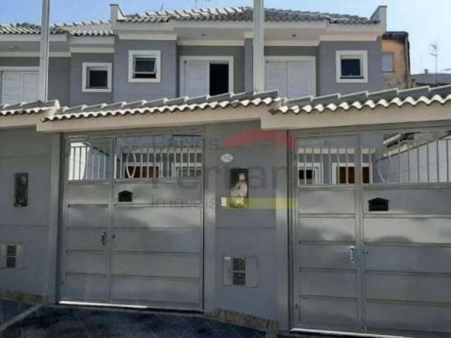 Sobrado novo, Vila Nivi, 2 quartos, sendo 2 suítes, 2 vagas.