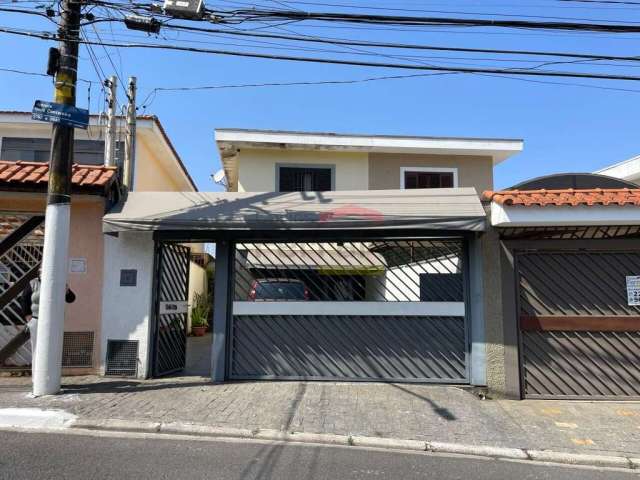 Casa no pé da Serra da Cantareira. Av. Nova Cantareira