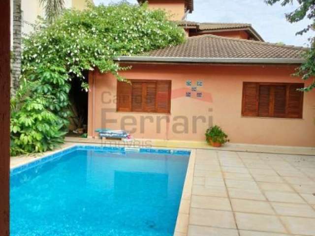 Casa com piscina á venda em atibaia