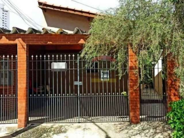 Casa com 5 Quartos e 4 banheiros à Venda, 250 m²