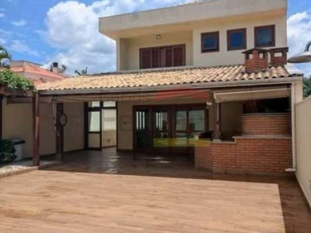 Sobrado 4 Suítes 6 Vagas  400m²  Vila Irmãos Arnoni