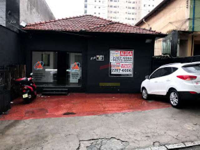 Galpão comercial a 800 metros do metrô com 4 vagas na frente sendo 473 M2 de Galpão