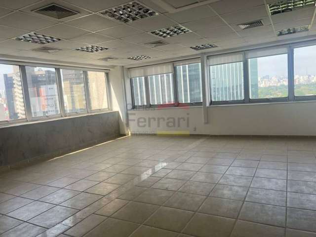 Salas Comercial 85 m2  - Av. Faria Lima - Pinheiros próximo ao metrô  8º ANDAR