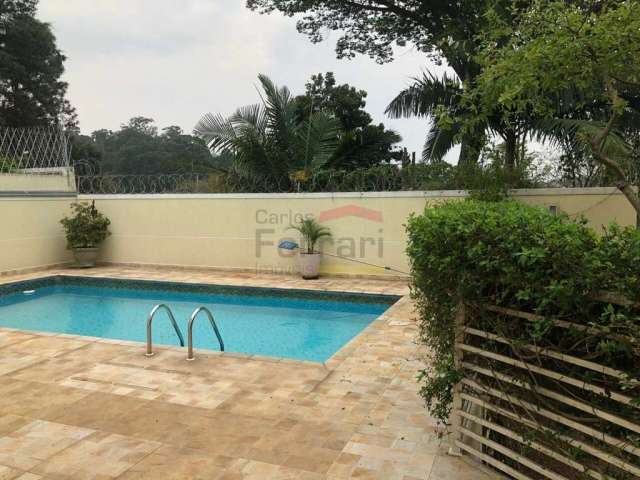 Sobrado à venda em condomínio com piscina, 2 suítes, sótão com home office, Horto Florestal.