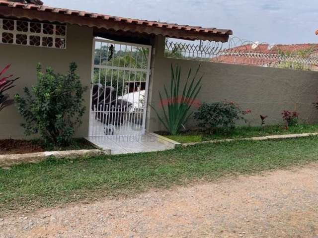 Chácara de 1.000m² área total região Santa Isabel aceita permuta